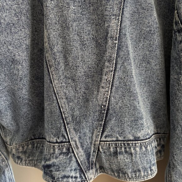 80s Acid Washed Crop Denim Jacket - Picture 13 of 16
